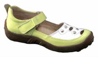 Новий тип дитячого взуття